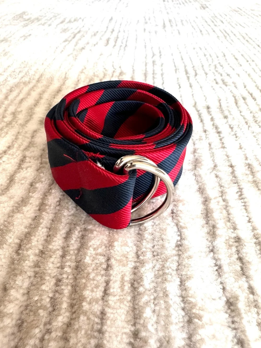 Old Navy Red and Navy Blue Striped D-Ring Belt M 41”